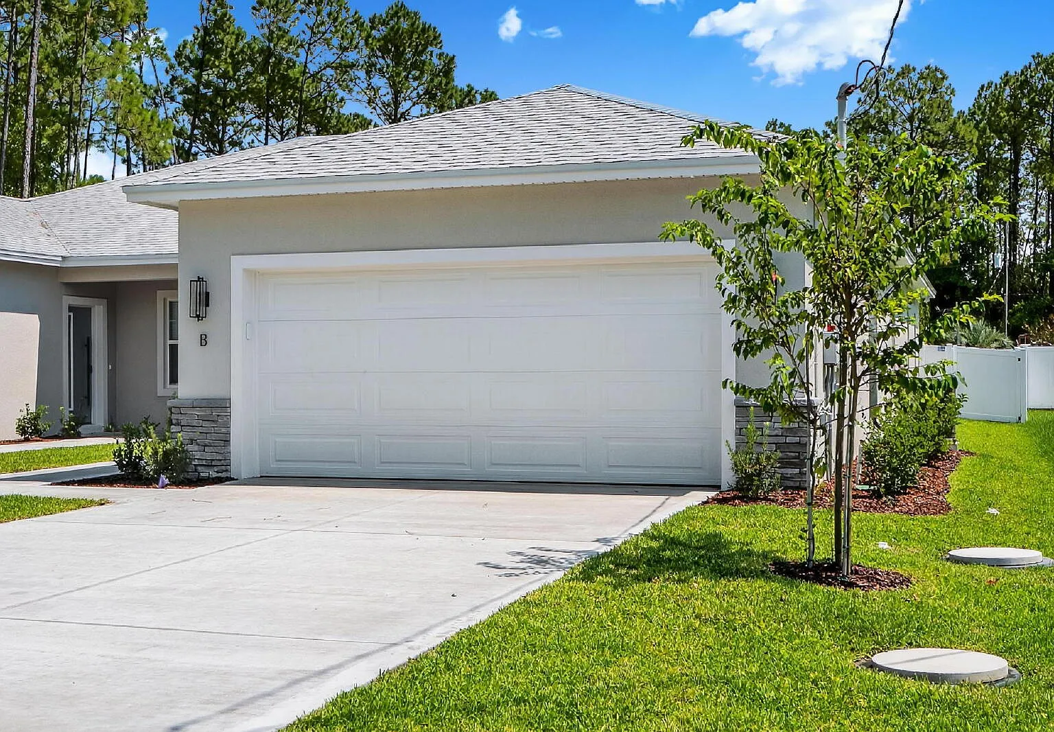 3 bed, 2.0 bath, 1480 sqft, $1,975 — Photo 3
