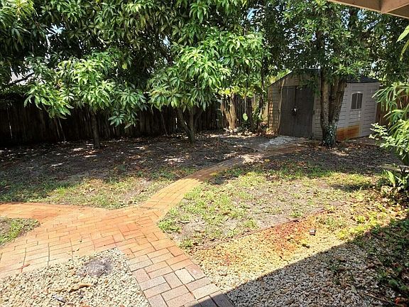 4th image of 3609 SW 22nd Street