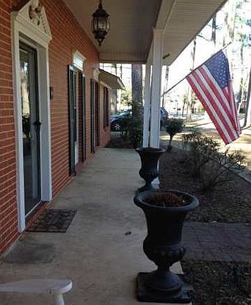 4th image of 1812 25th Way E