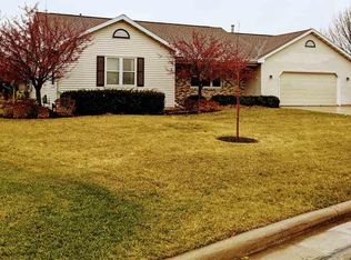 1497 Whitetail Dr, Neenah, WI 54956