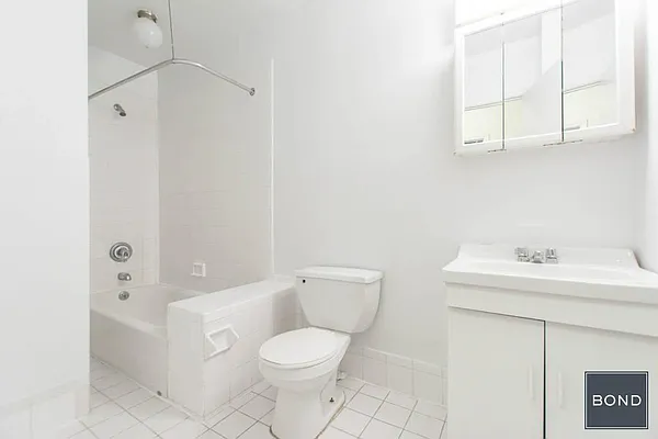 Rented by Bond New York | media 20