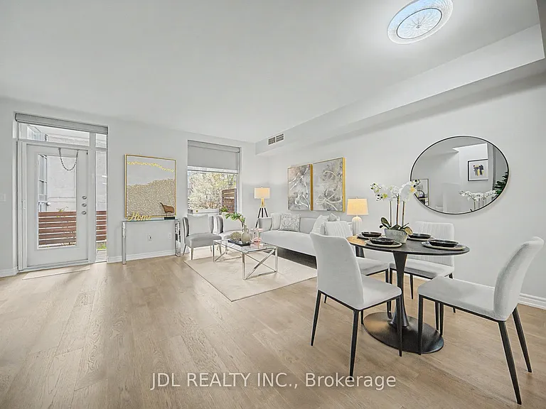 31 Brunel Ct #Townhouse 8 — Photo 2