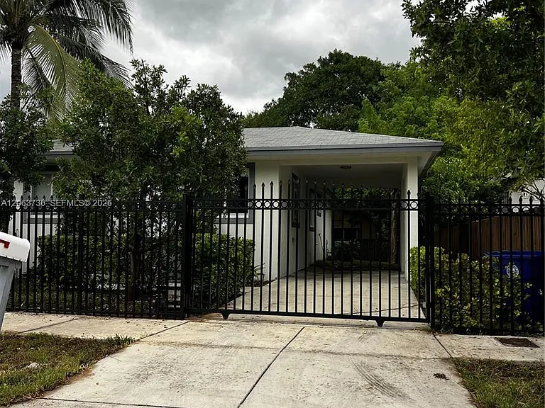 6301 NW 1st Pl — Photo 40