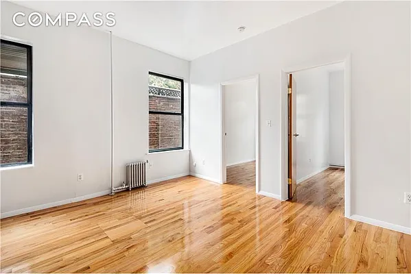 Rented by Compass | media 28