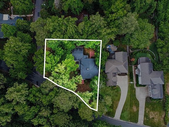4th image of 1003 Gardner St