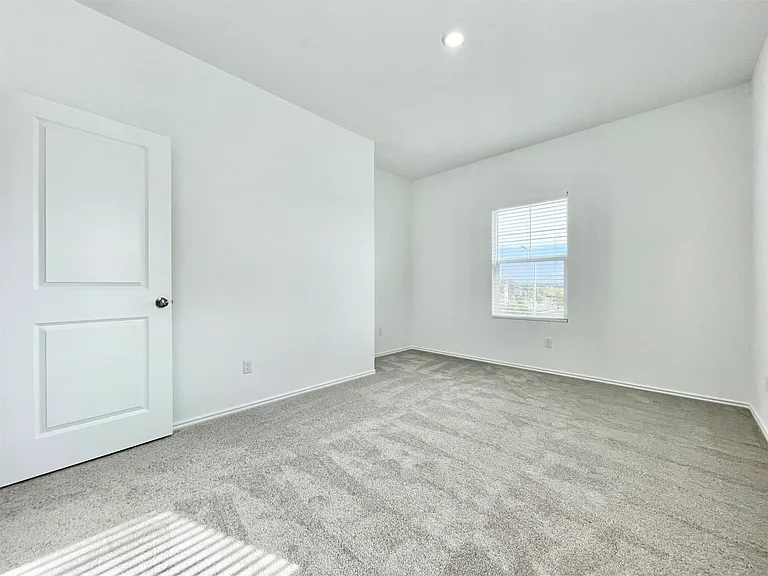 1517 Cobblecrest Ln — Photo 32