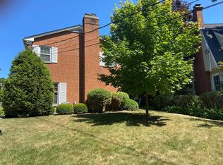 805 Walden Rd, Winnetka, IL 60093