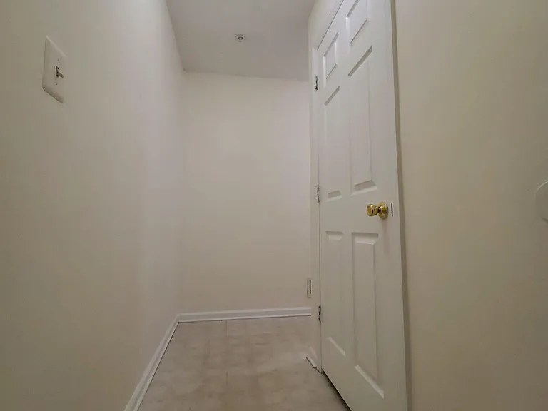 93 Prestwick Way — Photo 2