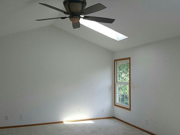 5th image of 4416 Marsh Ave