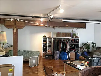 Rented by R New York