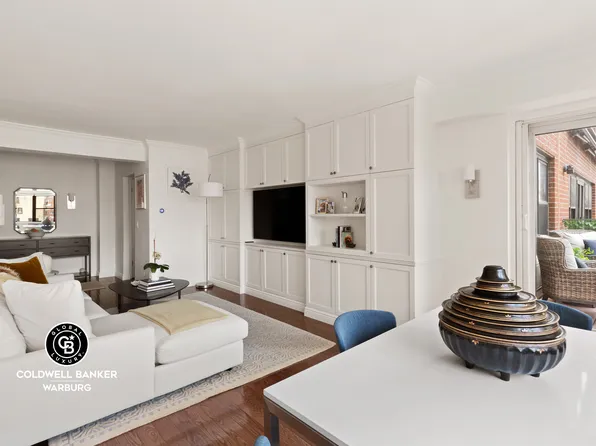 165 East 72nd Street 16D image 2 of 8