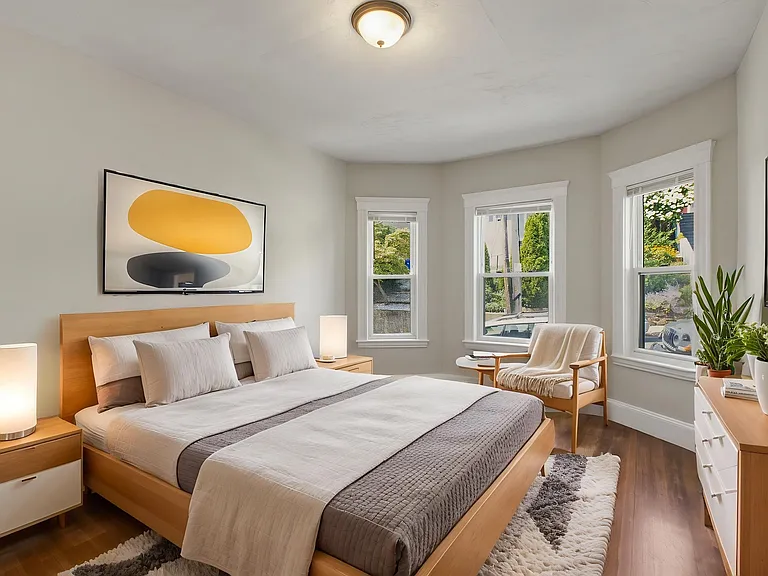 18 Peverell St #3 — Photo 3