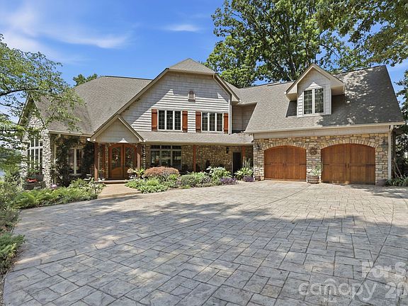 3rd image of 7631 Dellinger Rd