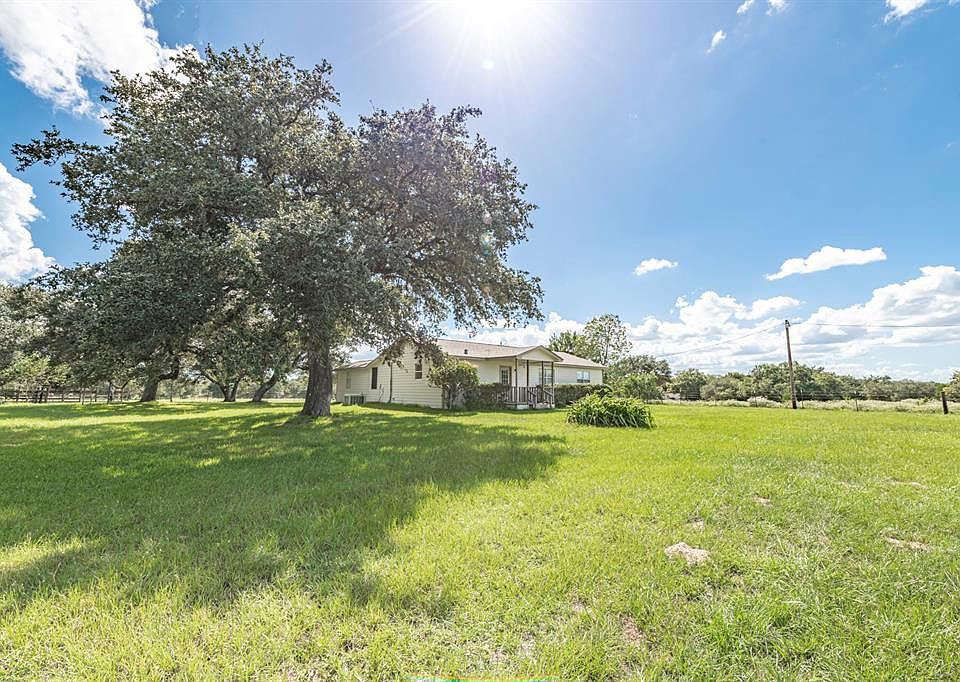 1st image of 1089 Lake Wood Ln