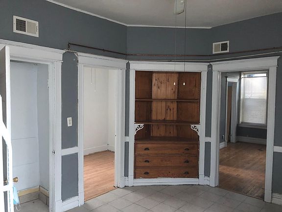 3rd image of 2846 W 21st St APT 2r