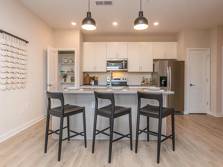 Middle Sound West Apartments — Photo 51