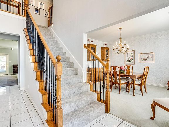 4th image of 7108 Twin Oaks Ct