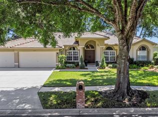 1115 Kings Way Ln, Tarpon Springs, FL 34688