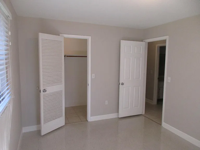 2888 Indianwood Dr — Photo 20