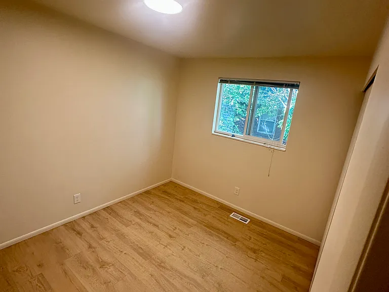 1384 S Lincoln St #2 — Photo 4