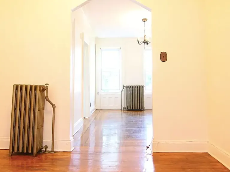 5903 69th Ave #3R — Photo 3
