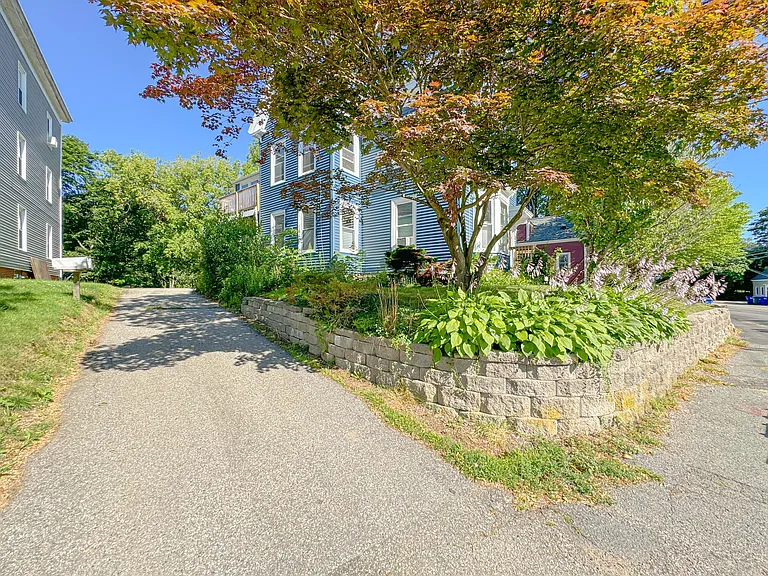 329 Preble St #1 — Photo 3