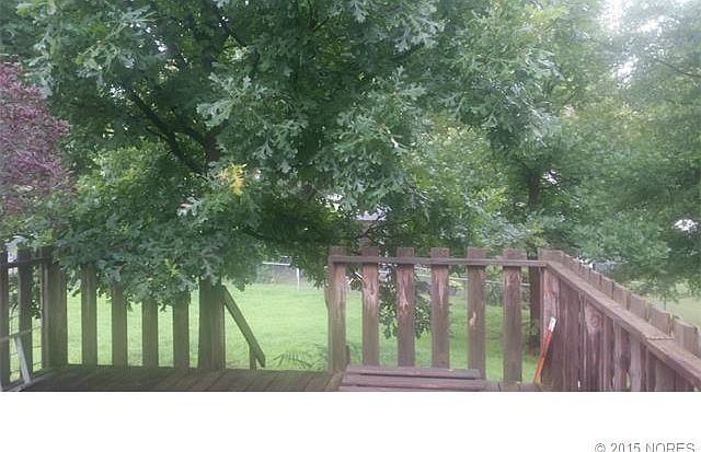 2nd image of 1447 E Pfendler Ave