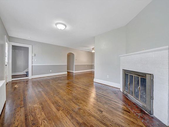 2nd image of 212 Juniper St NW