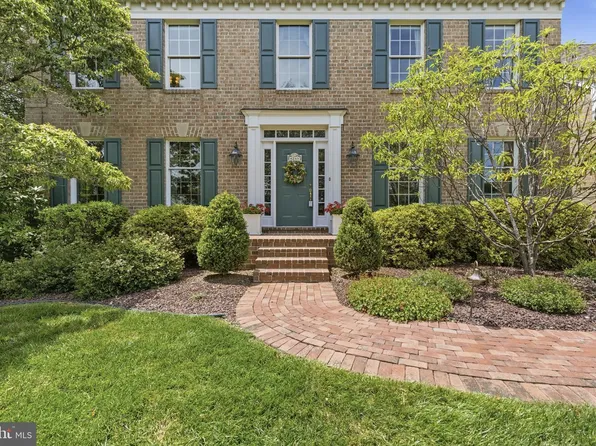 24 Manor Knoll Ct, Baldwin, MD 21013