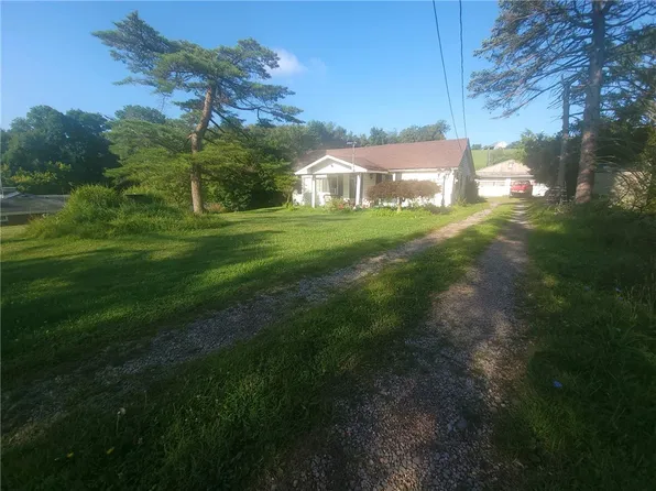 825 McClane Farm Rd, Washington, PA 15301