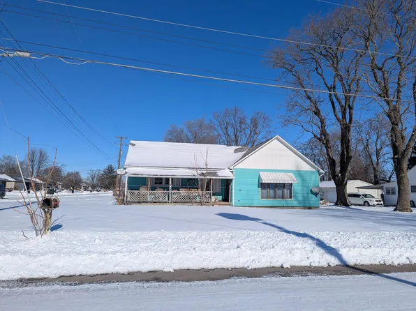 501 E Slater St, Marshall, MO 65340