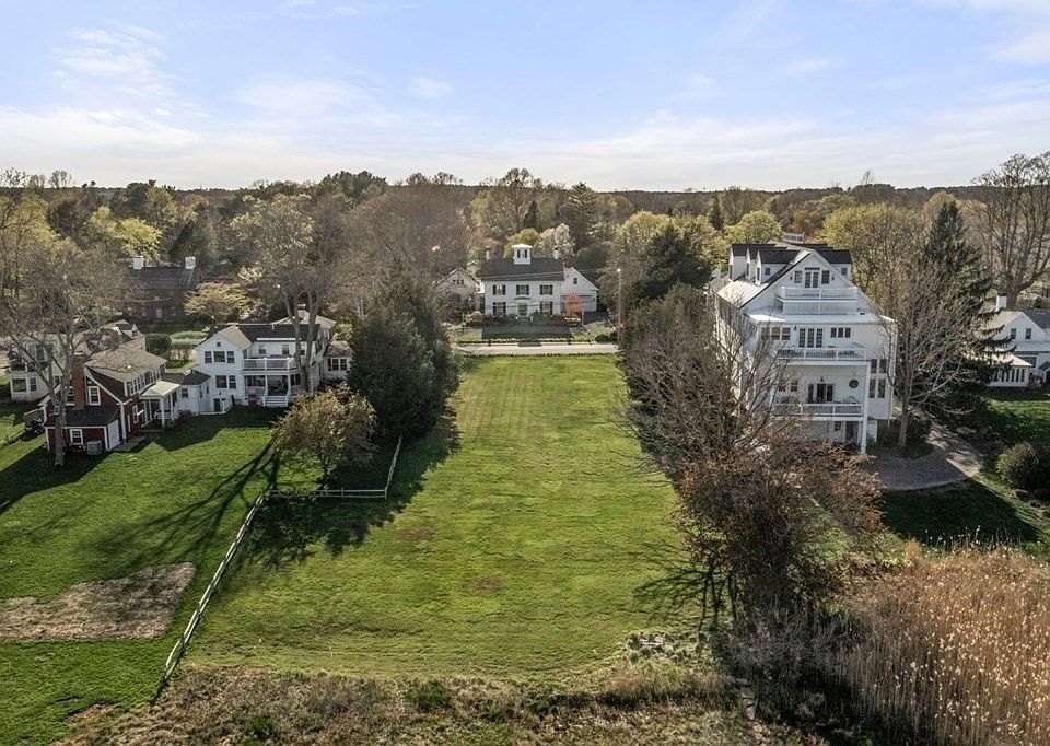 526 Washington St, Duxbury, MA 02332 Zillow