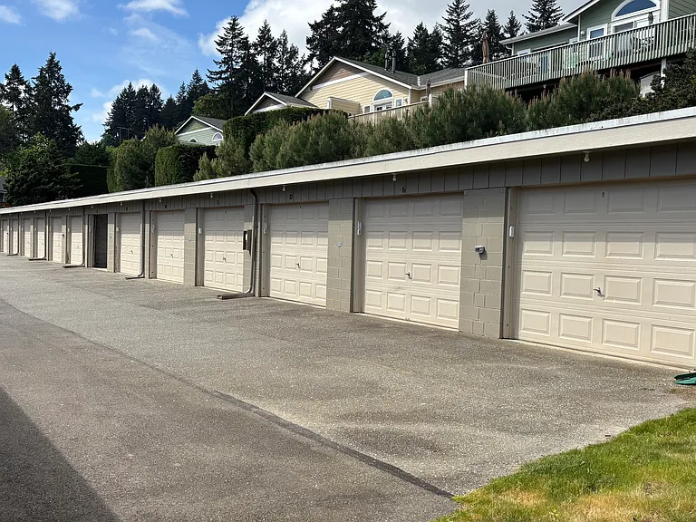 7800 Stinson Ave #9 — Photo 3