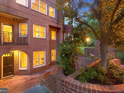 1215 28th St NW, Washington, DC, 20007