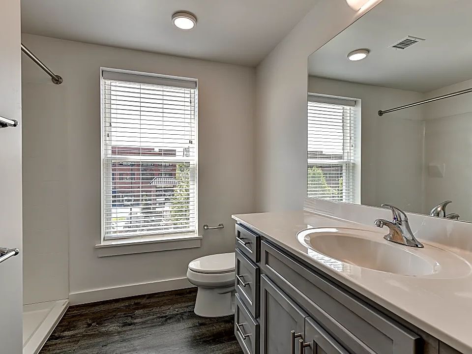 1st image of 550 New Holland Ave #105