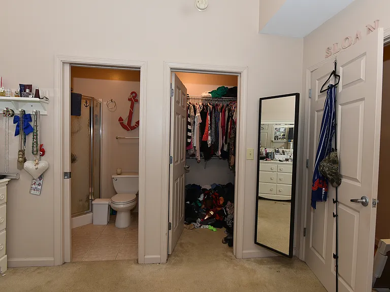 Master BD - view into master bathroom & closet