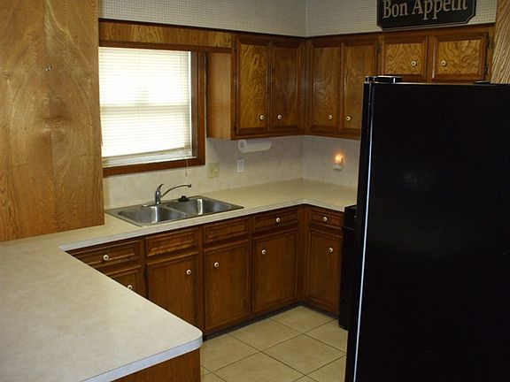 4th image of 8124 Heatherbrook Trl