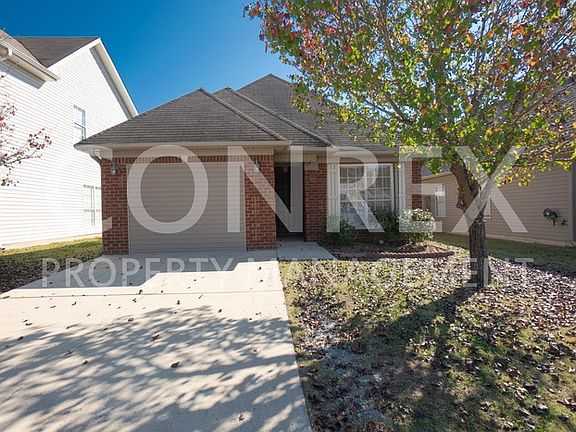 2nd image of 2496 Forest Lakes Ln