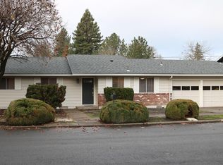 10165 SW Heather Ln, Beaverton, OR 97008