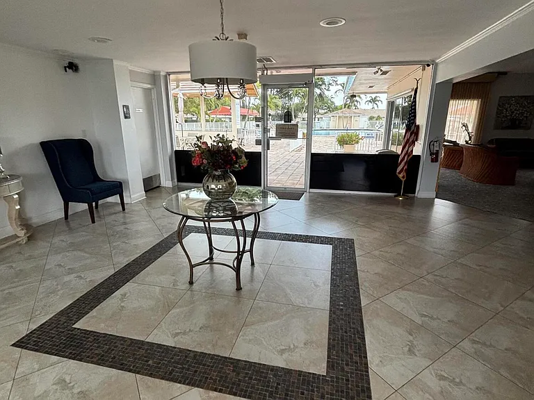 8833 Bella Vista Dr #8833 — Photo 36