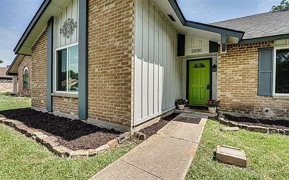 2nd image of 2930 Chariot Ln