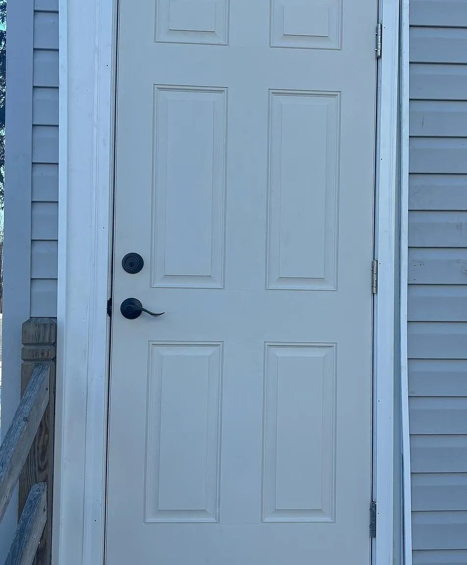 1 bed, 1000 sqft, $1,300 — Photo 2