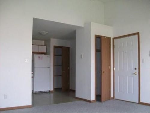 3rd image of 1014 Arcadia Dr APT 9