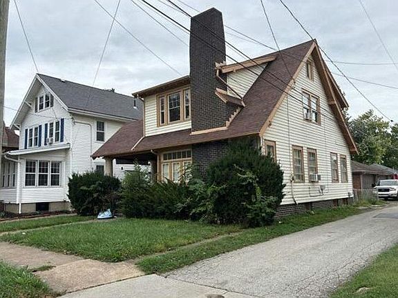 2nd image of 217 Finch St