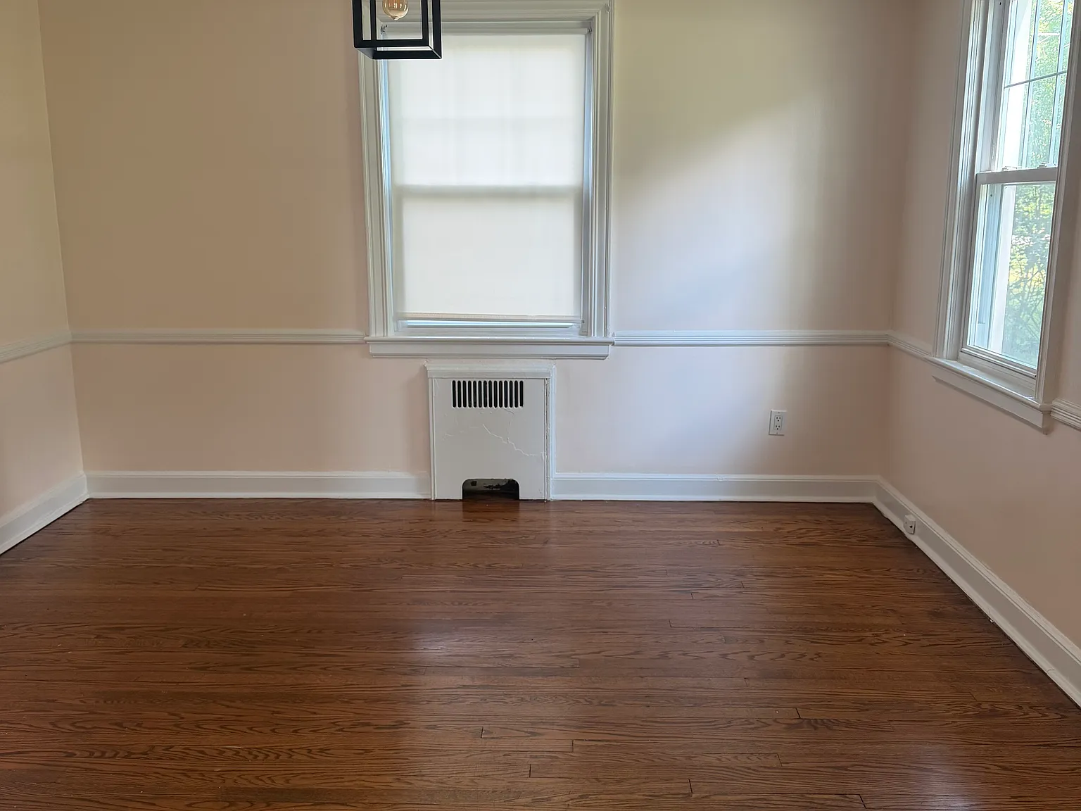 3 bed, 1702 sqft, $4,100 — Photo 3