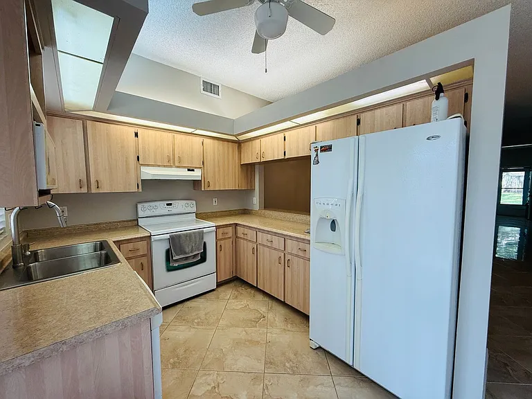 2843 Thaxton Dr #38 — Photo 10