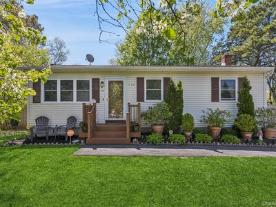 126 New Jersey Avenue, Bellport, NY, 11713