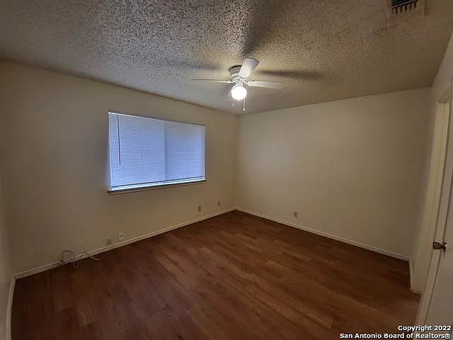 5311 Ashbury Dr — Photo 7