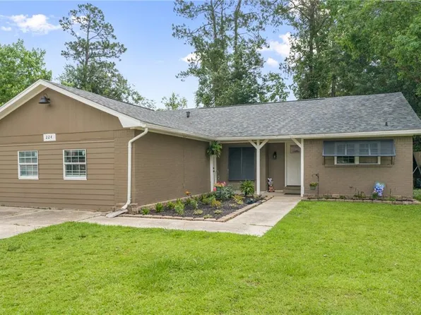 224 E Queens Dr, Slidell, LA 70458