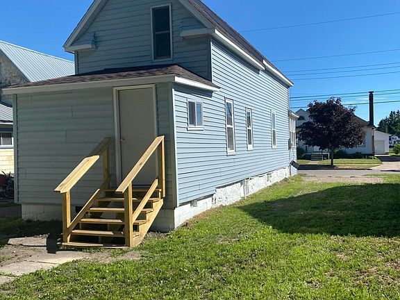 3rd image of 324 Hursley St